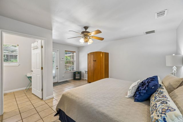 2632 Williams Lakeshore DR, Kingsland, TX 78639