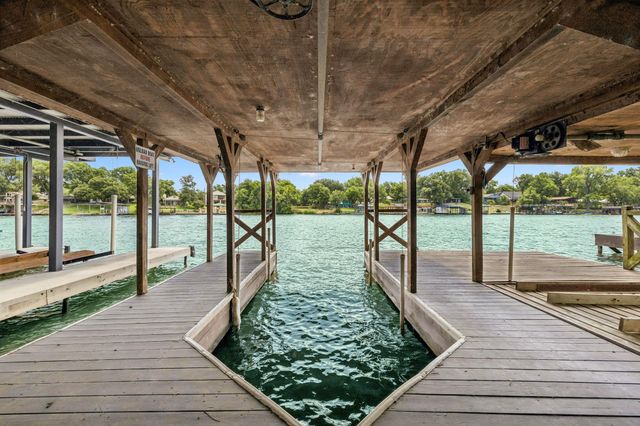 2632 Williams Lakeshore DR, Kingsland, TX 78639