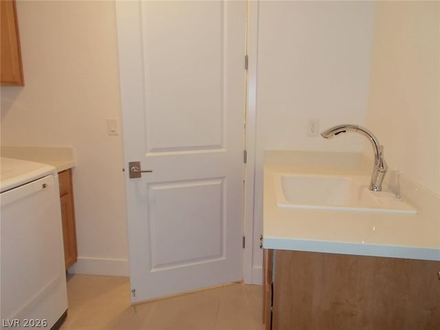 9751 Evergreen Pine Street, Las Vegas, NV 89166