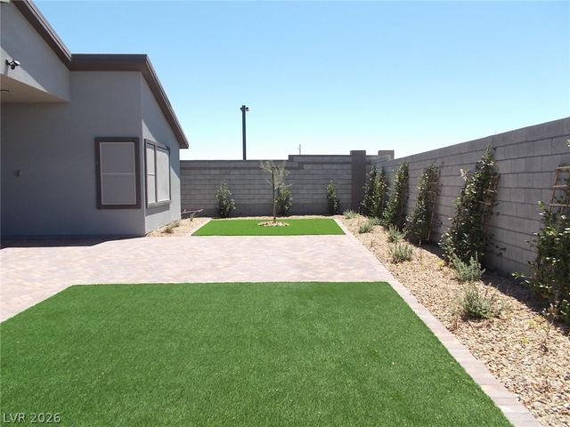 9751 Evergreen Pine Street, Las Vegas, NV 89166
