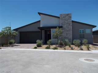 9751 Evergreen Pine Street, Las Vegas, NV 89166
