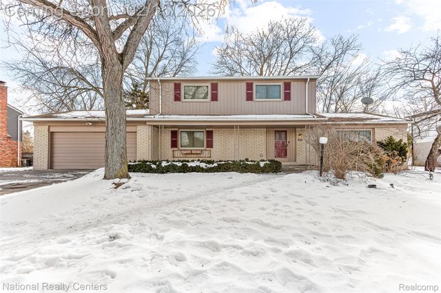 4817 Faircourt Drive, West Bloomfield Charter Township, MI 48322