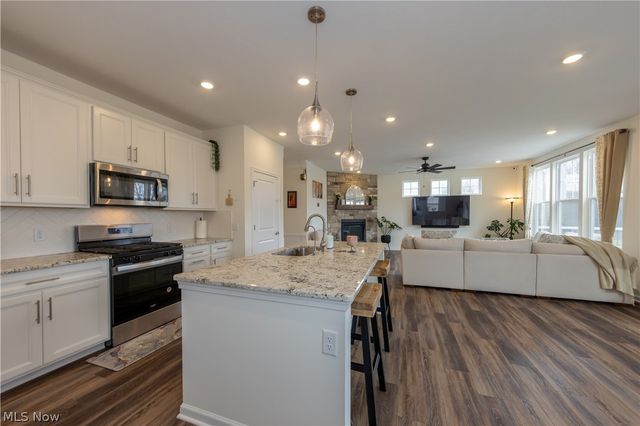 766 River Run Road, Aurora, OH 44202