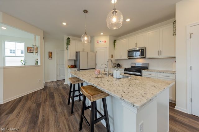 766 River Run Road, Aurora, OH 44202