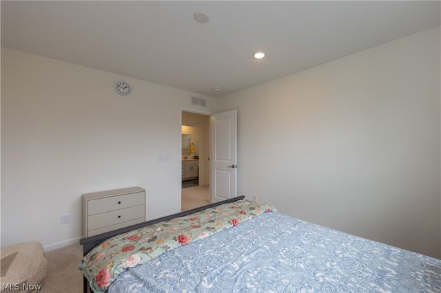 766 River Run Road, Aurora, OH 44202