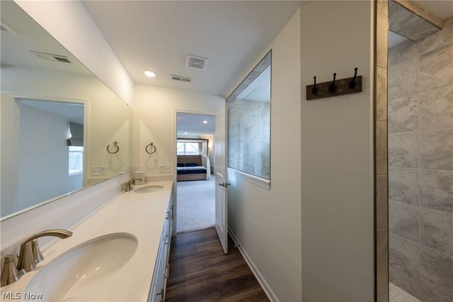 766 River Run Road, Aurora, OH 44202