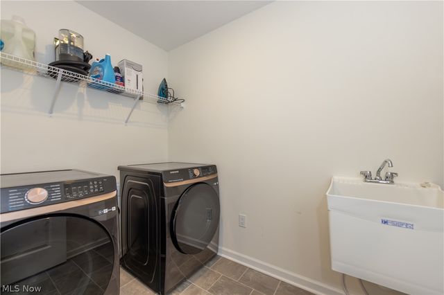 766 River Run Road, Aurora, OH 44202