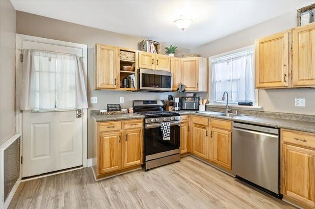 19 Lakeview Terrace, St. Albans City, VT 05478