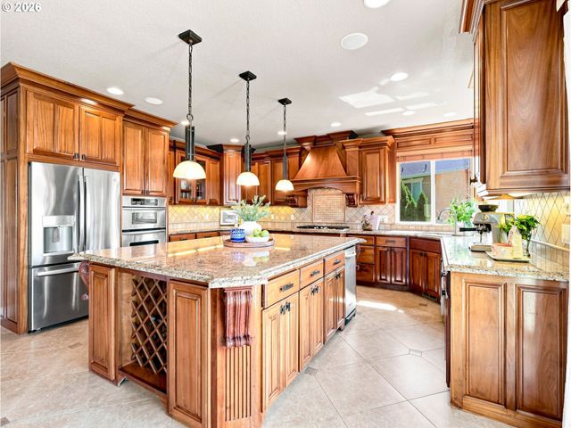 15137 Se SAINT ANDREWS Ct, Happy Valley, OR 97086
