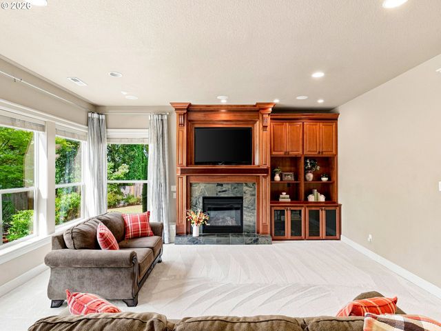 15137 Se SAINT ANDREWS Ct, Happy Valley, OR 97086