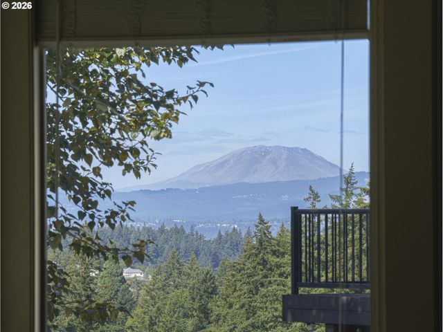 15137 Se SAINT ANDREWS Ct, Happy Valley, OR 97086
