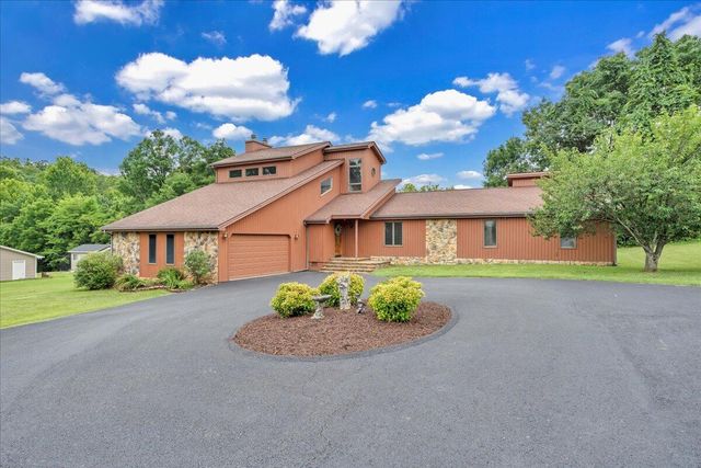6720 Albert RD, Roanoke, VA 24019