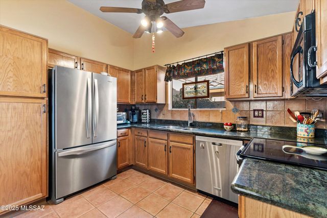 2121 N Star Glory Place, Tucson, AZ 85715