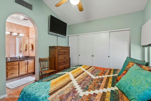 2121 N Star Glory Place, Tucson, AZ 85715