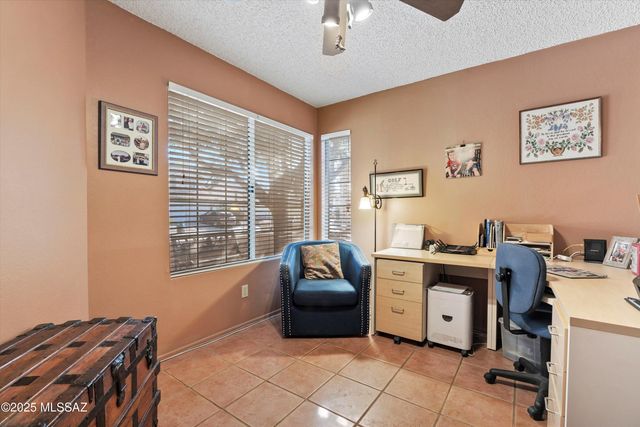 2121 N Star Glory Place, Tucson, AZ 85715