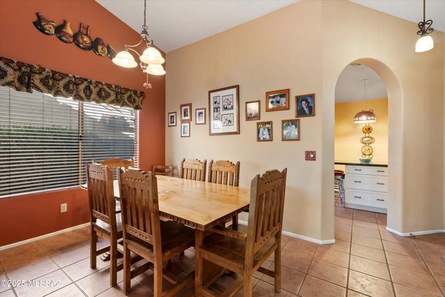 2121 N Star Glory Place, Tucson, AZ 85715