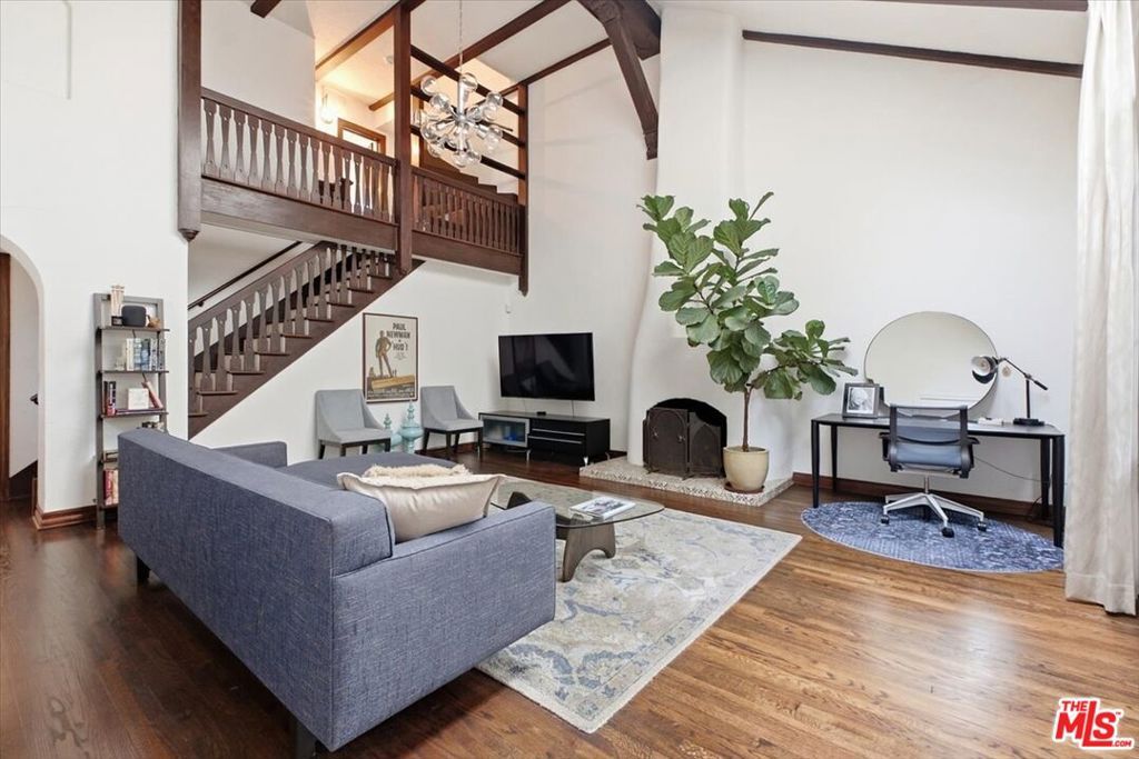6202 Banner Avenue 1, Los Angeles, CA 90038 — photo 2