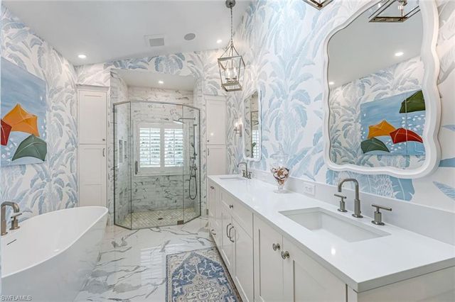 67 8th AVE S, Naples, FL 34102