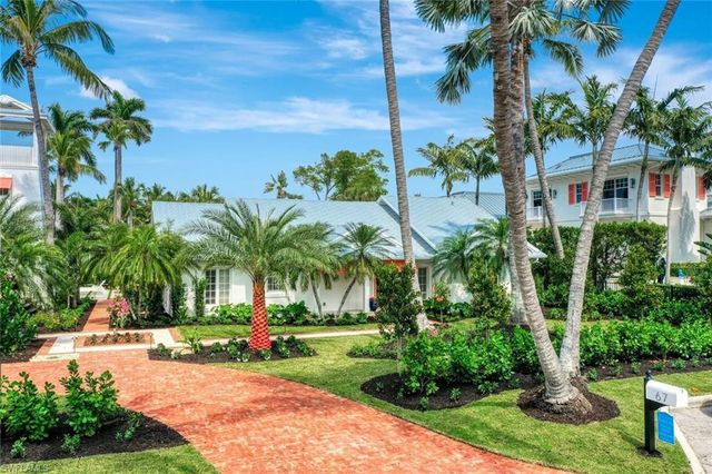 67 8th AVE S, Naples, FL 34102