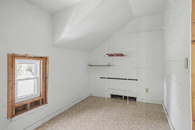 1021 Oneida Avenue, Davenport, IA 52803