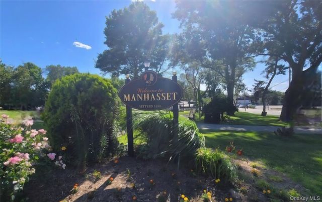 21-23 George Street, Manhasset, NY 11030