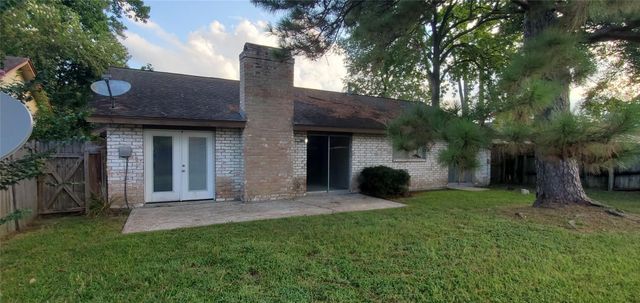 5226 Moonshadows Drive, Humble, TX 77346