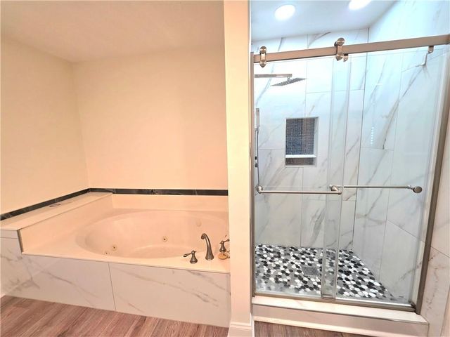 709 Oak Moss Drive, Lawrenceville, GA 30043