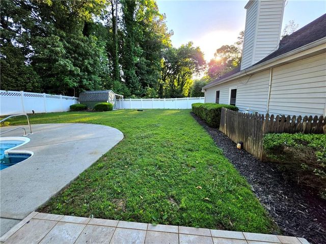 709 Oak Moss Drive, Lawrenceville, GA 30043