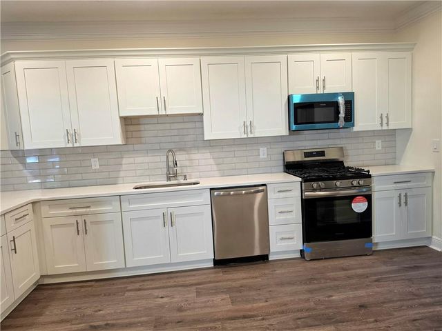 709 Oak Moss Drive, Lawrenceville, GA 30043