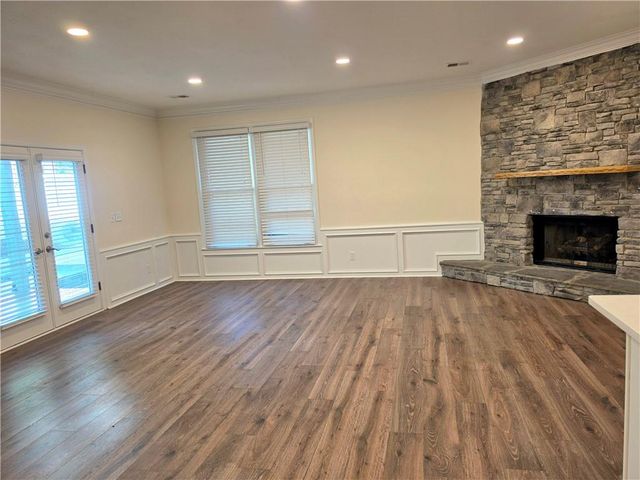 709 Oak Moss Drive, Lawrenceville, GA 30043