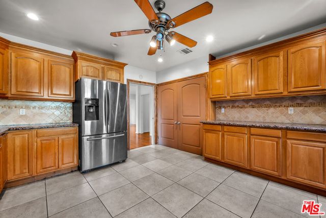 922 S Bundy Drive, Los Angeles, CA 90049