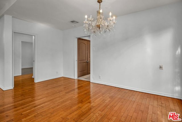 922 S Bundy Drive, Los Angeles, CA 90049