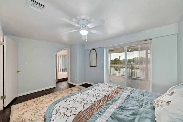 200 Full Moon 3, Horseshoe Bay, TX 78657