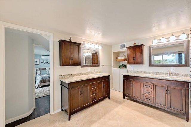200 Full Moon 3, Horseshoe Bay, TX 78657