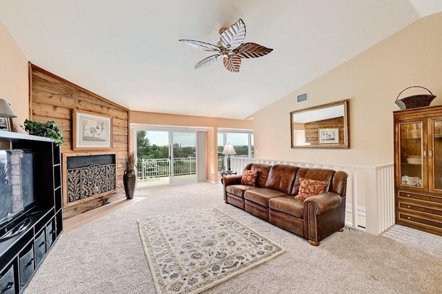 200 Full Moon 3, Horseshoe Bay, TX 78657