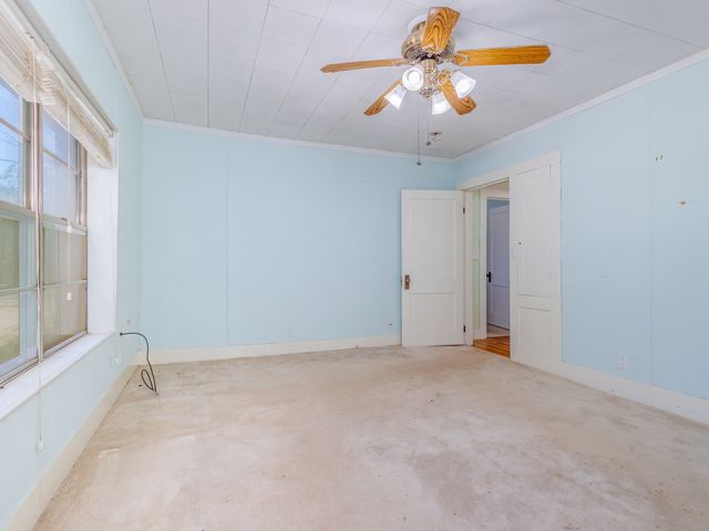 702 W Walnut, Coleman, TX 76834