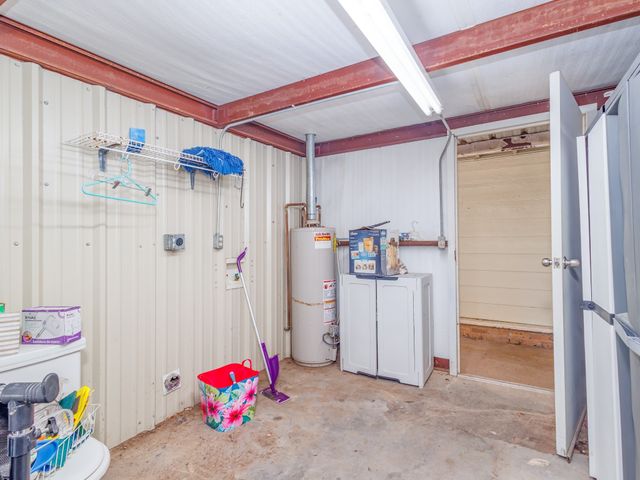 702 W Walnut, Coleman, TX 76834