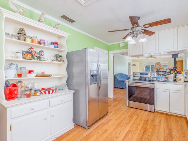702 W Walnut, Coleman, TX 76834