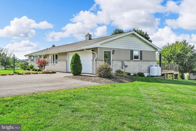 520 STRACKS DAM RD, Myerstown, PA 17067