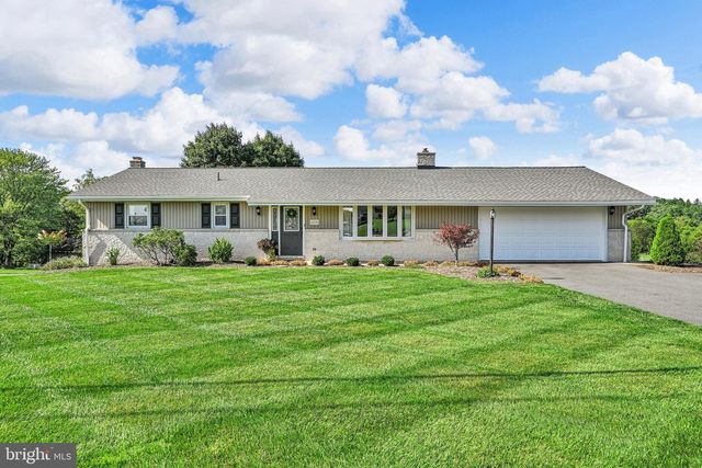 520 STRACKS DAM RD, Myerstown, PA 17067