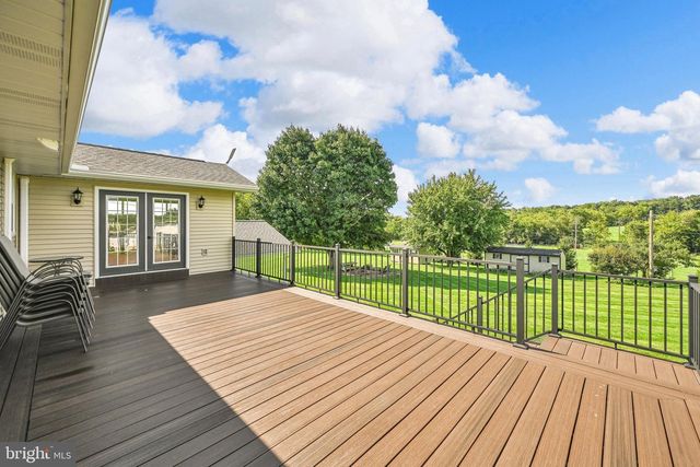 520 STRACKS DAM RD, Myerstown, PA 17067