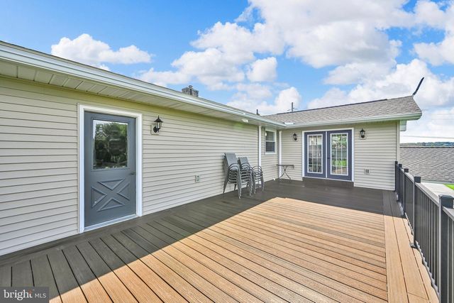 520 STRACKS DAM RD, Myerstown, PA 17067