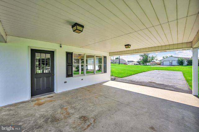 520 STRACKS DAM RD, Myerstown, PA 17067