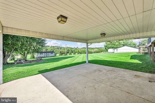 520 STRACKS DAM RD, Myerstown, PA 17067