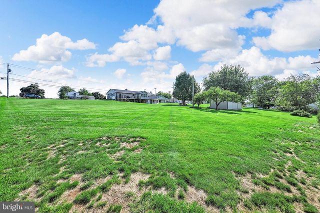 520 STRACKS DAM RD, Myerstown, PA 17067