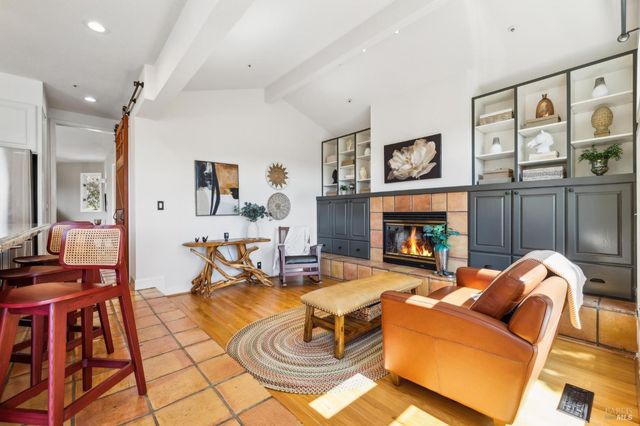 180 El Cerrito Ave, San Rafael, CA 94901