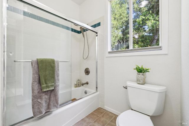 180 El Cerrito Ave, San Rafael, CA 94901