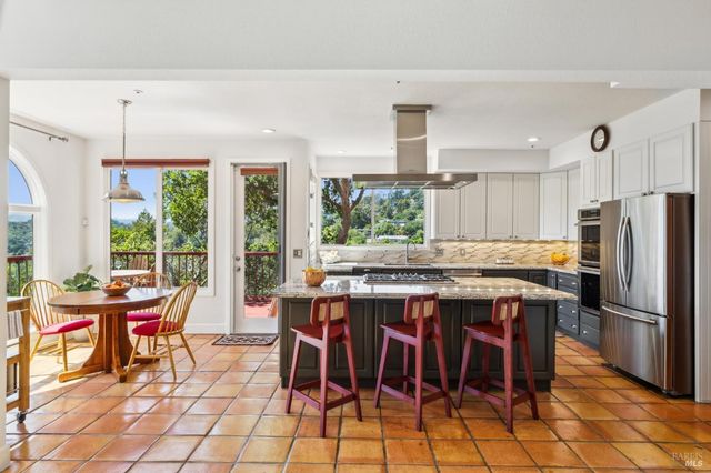 180 El Cerrito Ave, San Rafael, CA 94901