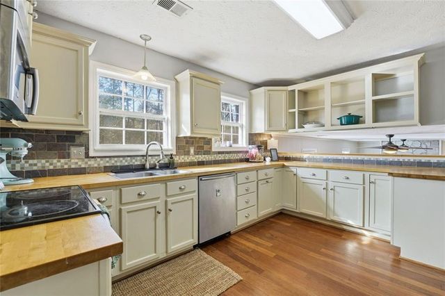 4766 McKee SW Court, Mableton, GA 30126