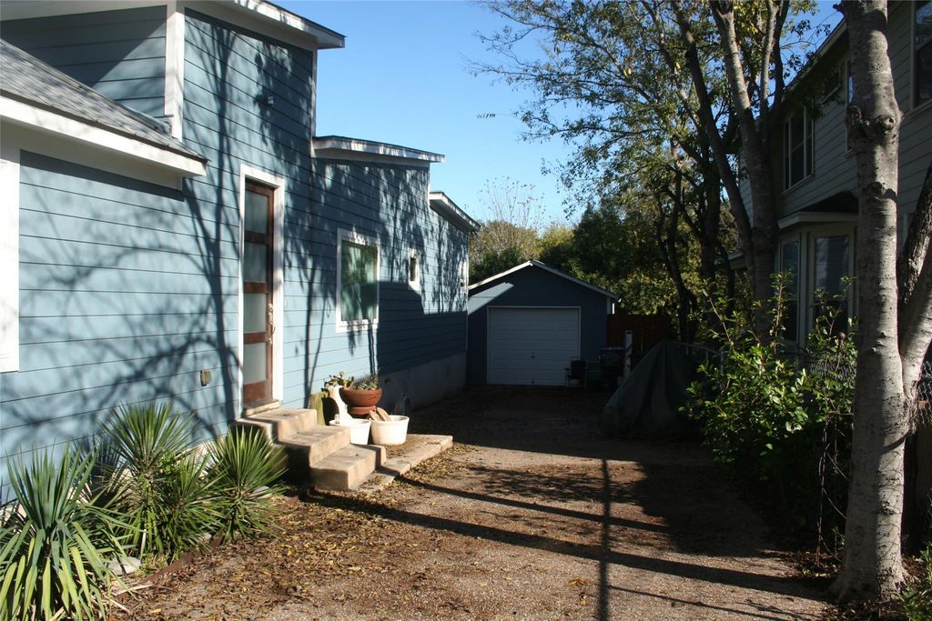 1410 North ST, Austin, TX 78756